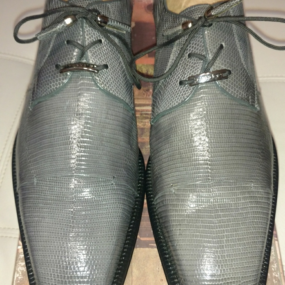 Men's shoes